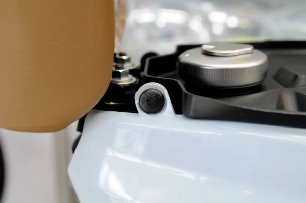 画像2: [純正部品] トリムクリップ (2)